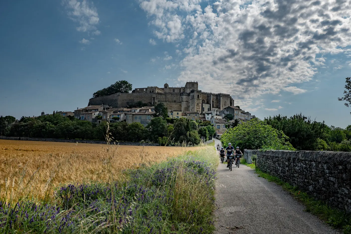 Provence à Vélo Électrique, Grignan & Soleil